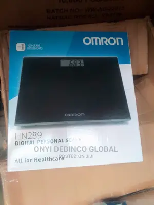 Omron Automatic Digital Weighing Scale. 4 Sensor Technology