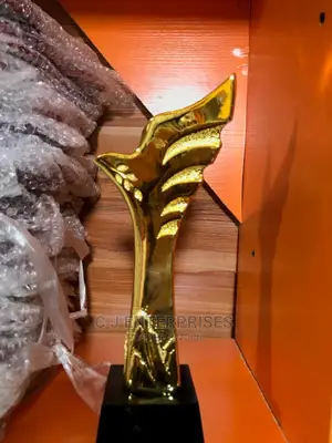 Trophy Award Plaque X67