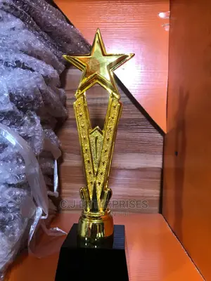 Trophy Award Plaque S83