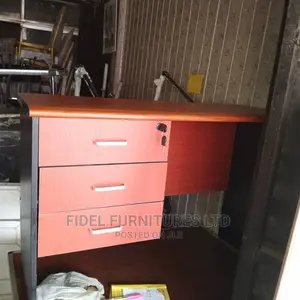 High Quality Modern Office Table