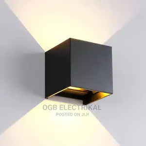 Waterproof Surface Mounted LED Wall Light