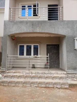 Gracious Handrail Design Fit for You