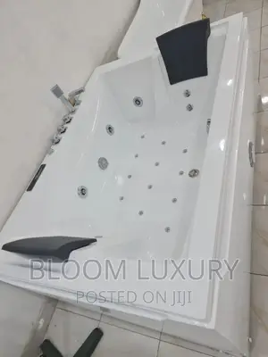 Double Jacuzzi