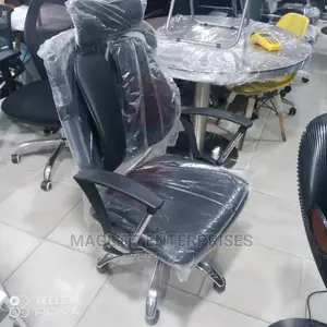 Executive Leather Egonomic Chair