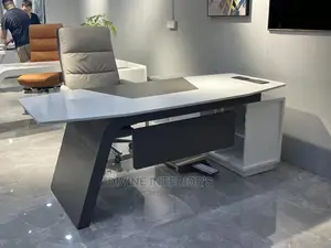 Md Office Table and Chair