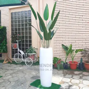 Cylinder Fiberglass Pot/Vase/Planter and Fake Skybird Plants