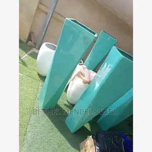 Bulk Sales of Fiberglass Flower Pots/Vases/Planters