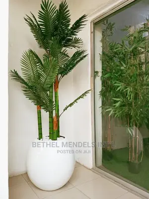 Potted Artificial Palm Trees With 60cm Fiberglass Pots/Vase