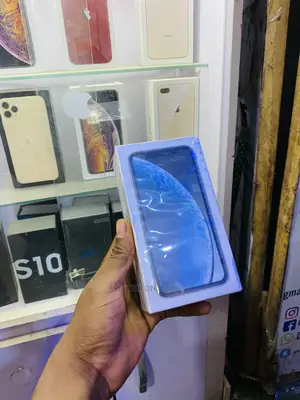 New Apple iPhone XR 128 GB White