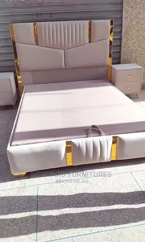 Modern 4.5 X 6ft High Back Rest Padded Bedframe.