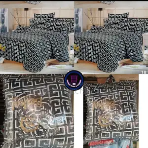 Family Size Duvet Set With Bedsheet and 4 Pillow Cases