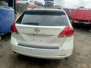 Toyota Venza V6 AWD 2010 White