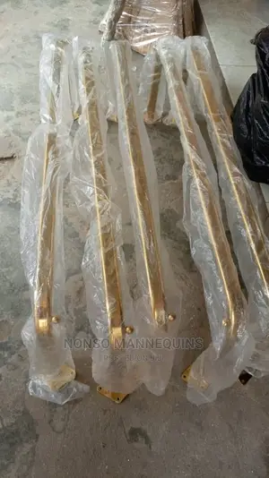 3 Feets Wide U Shape Gold Clothes Rack
