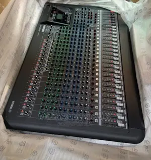 Yamaha Mgp24x Analog Mixing Console With Dsp Effects