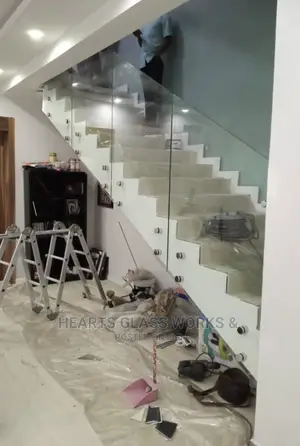 10mm Plain Stairs Glass Rail Installed With Stand Off Pin