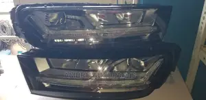 Complete Set of Head Lamp Audi Q7 2020