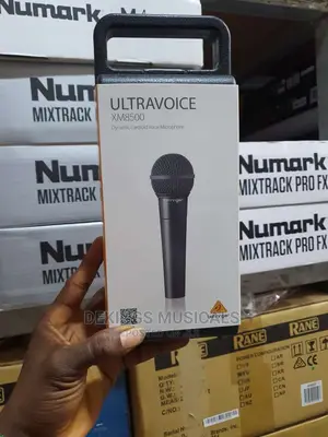 Behringer Dynamic Ultravoice Mic - Xm8500