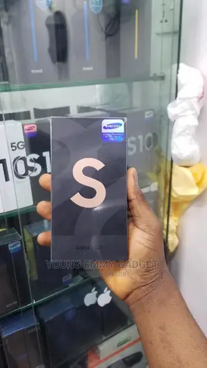New Samsung Galaxy S22 5G 256 GB Black