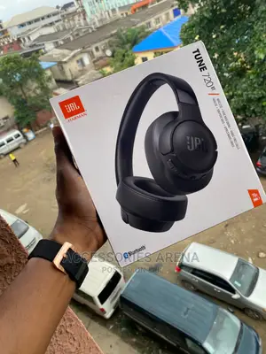 JBL Tune 720bt Headphones
