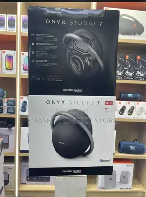 Onyx Studio 7