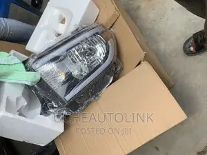 Tundra 2020 Headlight Available as Seen