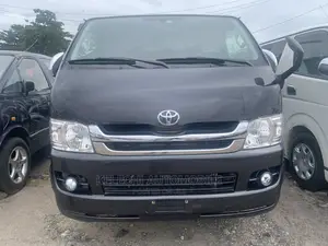Toyota HiAce 2010