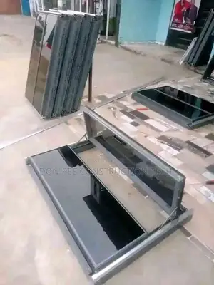 Frameless Glass Window