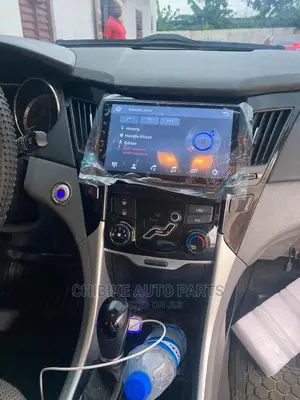 Hyundai Sonata 2011-2014 Navigation Android/Reverse Camera