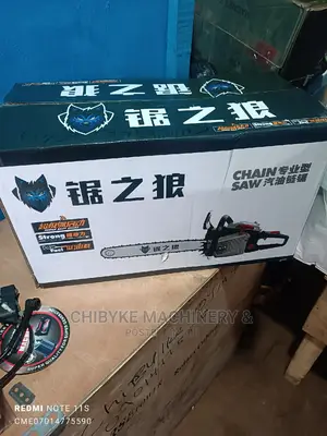 Chain Saw Machines With Long Bar and Chain