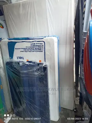 Different Sizes Plastic Tables