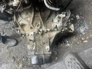 Manuel Gear Box 626 Booth