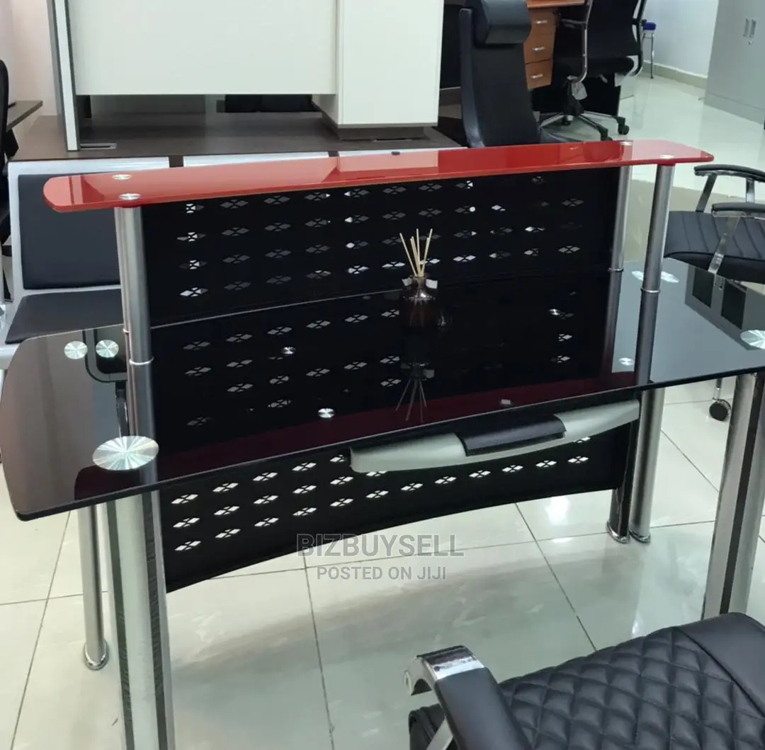 Reception Desk/Table