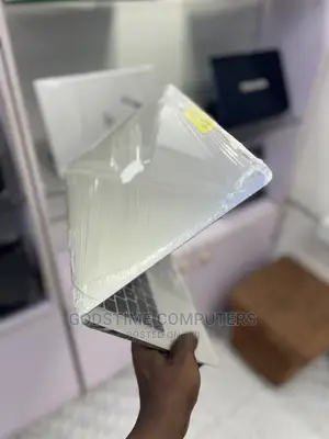 New Laptop Apple MacBook Air 8GB Intel Core I5 SSD 256GB