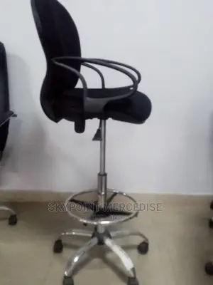 A Cashier Swivel Chair