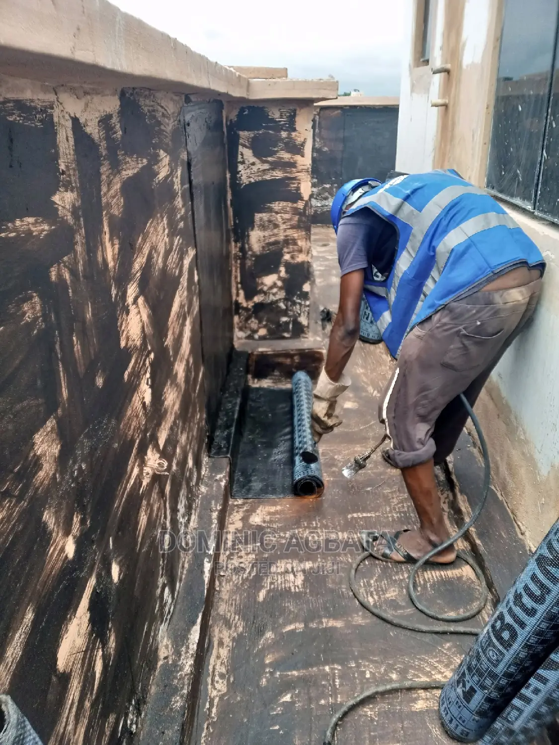 Record-Breaking Felt Installer