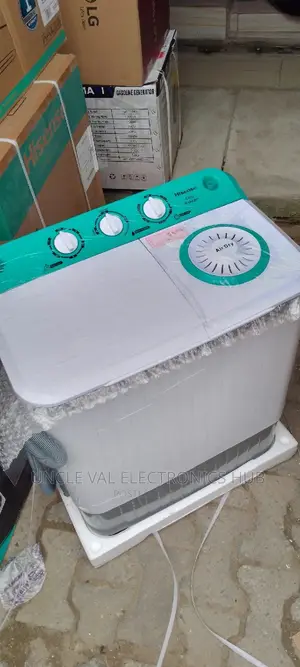 Hisense 5kg Twin Tub Washing Machine.