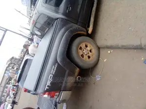Back Boot Cover for Toyota Tacoma 2006