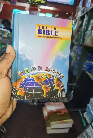 Youth Bible ( Contemporary English Version )