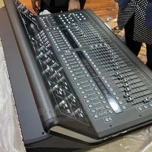 Midas M32 Live Digital Mixer 40 Inputs
