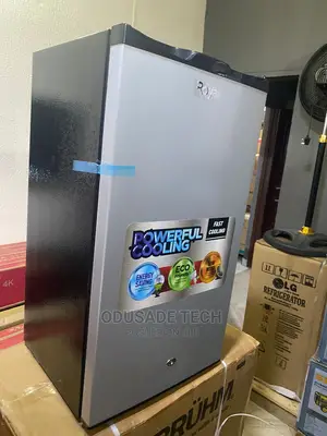 Royal 90 Litreswith Lock and Adjustable Shelves
