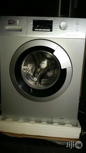 LG WASHING MACHINE ( 8kg )