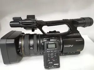 Sony Z5 Video Camera With Memory Card Adapter