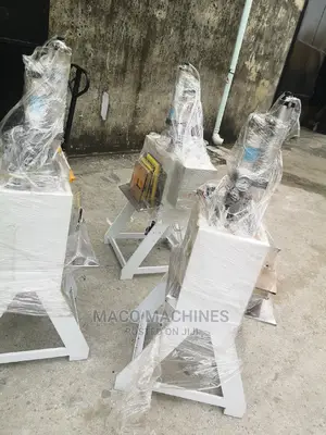 Nylon Puncher Cylinder Type