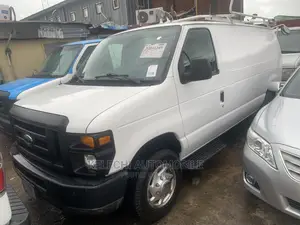 Ford Tourneo 2010 White