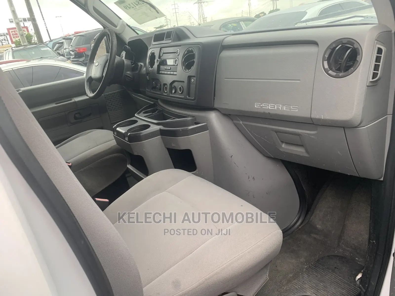 Ford Tourneo 2010 White