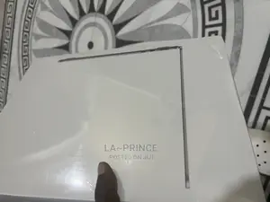 New Laptop Apple MacBook Air 2022 M2 8GB Apple M2 SSD 256GB