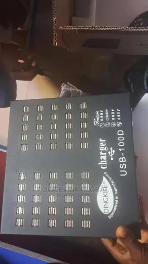 100usb Charging Machine for Business/ Offices/ Companies