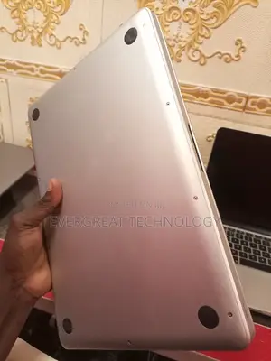 Laptop Apple MacBook Pro 2012 4GB Intel Core I5 HDD 500GB