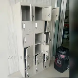 Lockers(18 Doors)