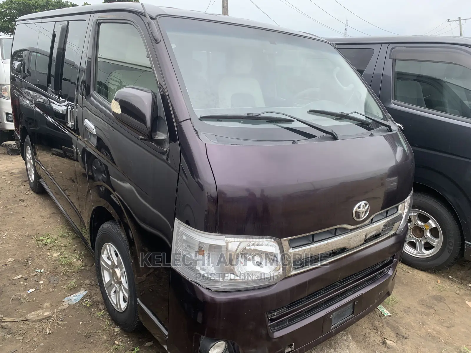 Toyota HiAce 2013